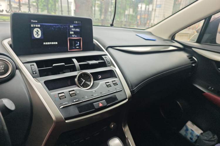 Used Lexus NX 2020 200 Front-Wheel Drive Freeline Edition China VI Standard Audio And AC Panel