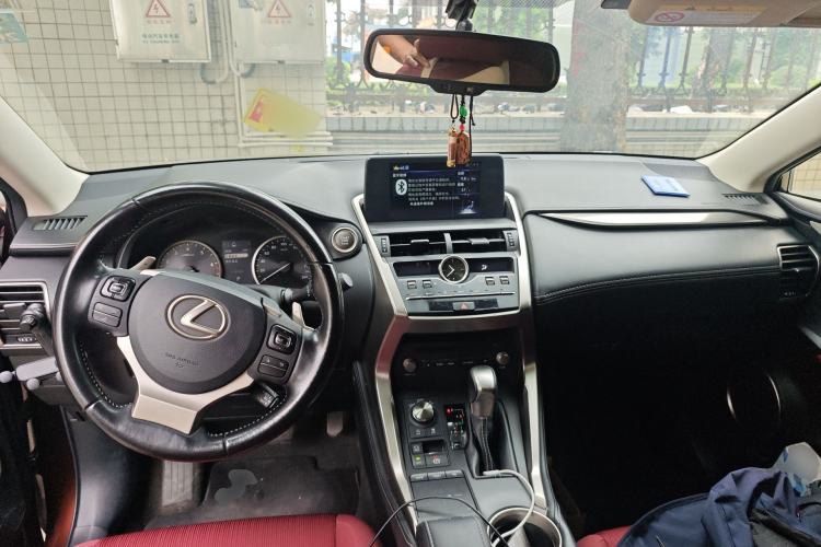 Used Lexus NX 2020 200 Front-Wheel Drive Freeline Edition China VI Standard Center Console