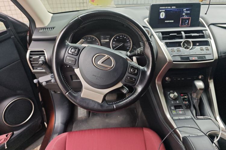 Used Lexus NX 2020 200 Front-Wheel Drive Freeline Edition China VI Standard Steering Wheel