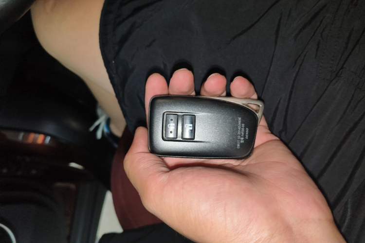 Used Lexus NX 2020 200 Front-Wheel Drive Freeline Edition China VI Standard Vehicle Key