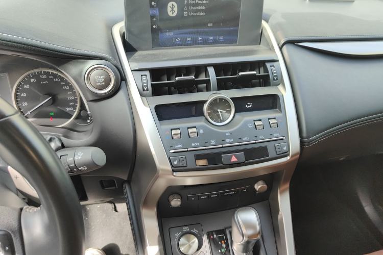 Used Lexus NX 2020 200 All-Wheel Drive Fēngshàng Version China VI Standard Audio And AC Panel