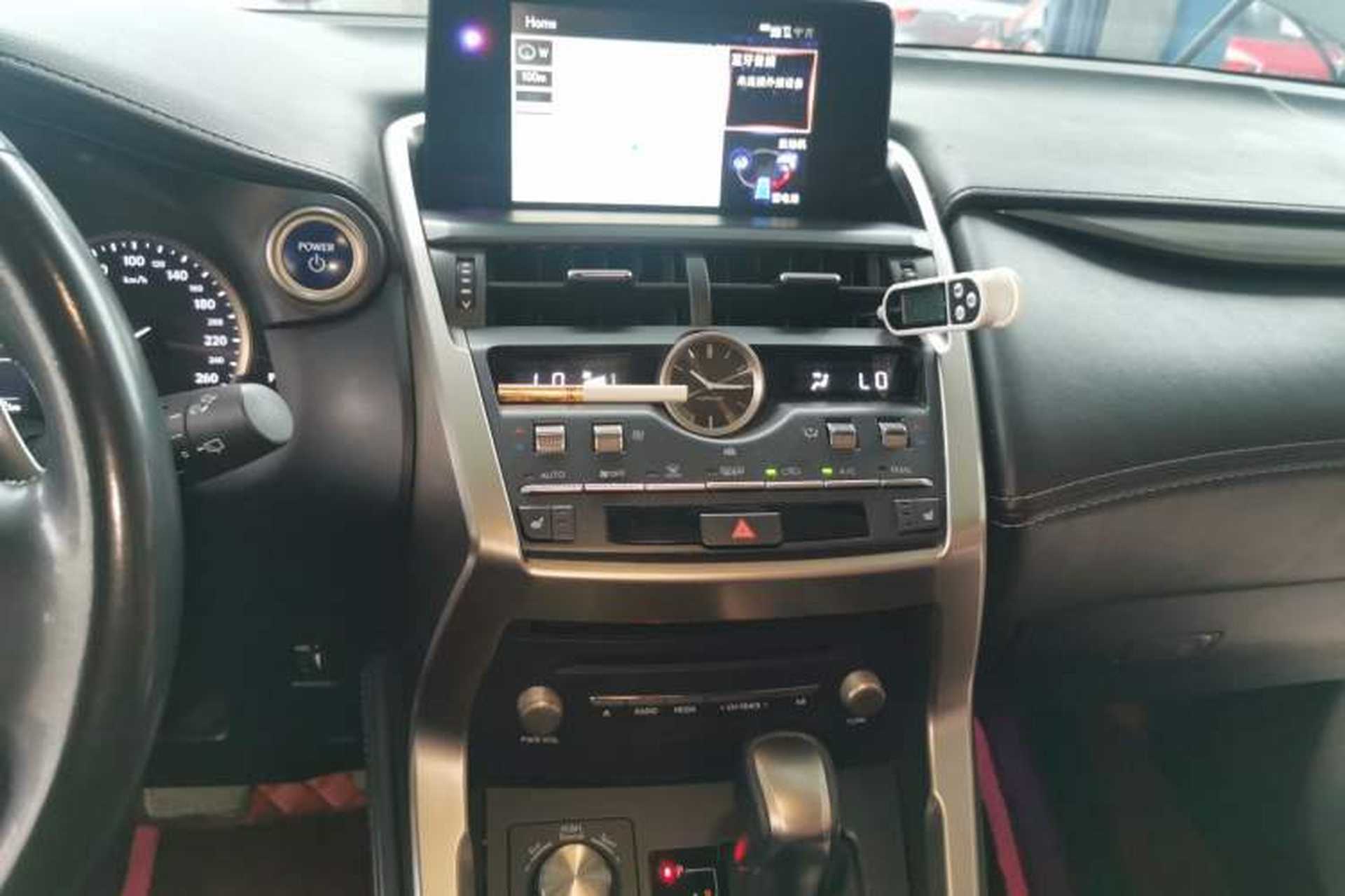 Used Lexus NX 2020 300h Front-Drive FENGSHANG Version China VI Standard Audio And AC Panel