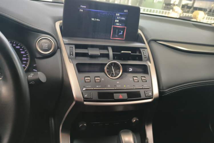Used Lexus NX 2020 200 Front-Wheel Drive Vmotion Edition China VI Standard Audio And AC Panel