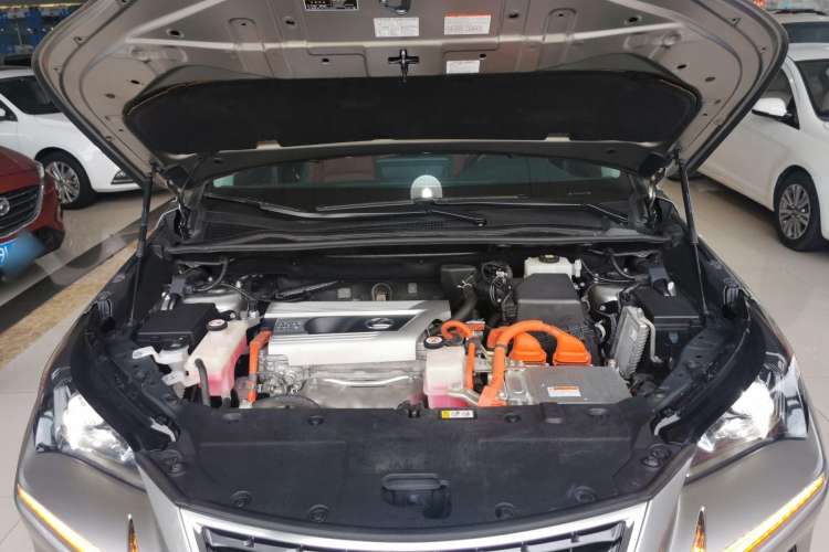 Used Lexus NX 2020 300h Front-Drive FENGSHANG Version China VI Standard Engine Bay