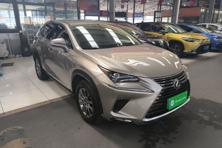 Used Lexus NX 2020 200 Front-Wheel Drive Vmotion Edition China VI Standard Exterior 2