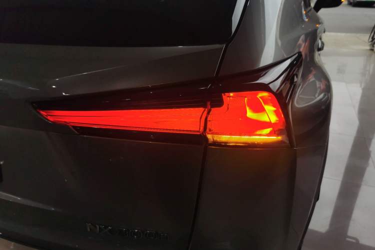Used Lexus NX 2020 300h Front-Drive FENGSHANG Version China VI Standard Exterior 6