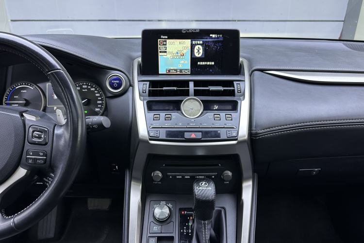 Used Lexus NX 2020 300h Front-Drive FENGSHANG Version China VI Standard Interior 1