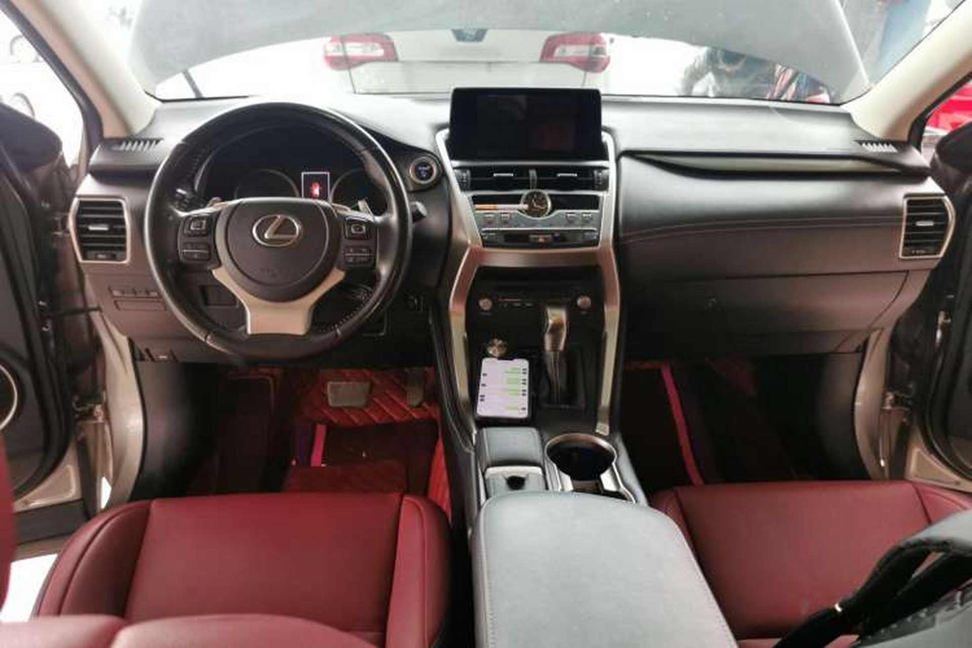 Used Lexus NX 2020 300h Front-Drive FENGSHANG Version China VI Standard Interior 2