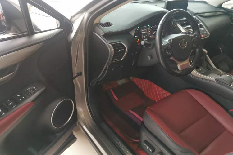 Used Lexus NX 2020 300h Front-Drive FENGSHANG Version China VI Standard Interior 3