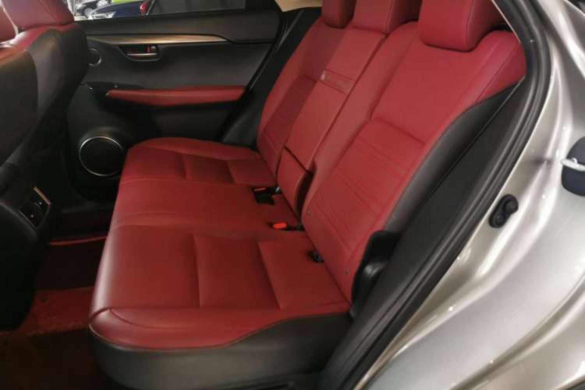 Used Lexus NX 2020 300h Front-Drive FENGSHANG Version China VI Standard Interior 4