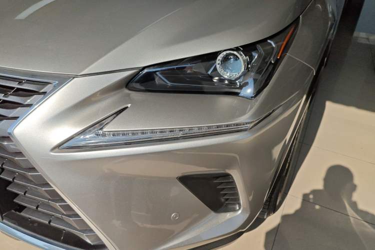 Used Lexus NX 2020 200 Front-Wheel Drive Freeline Edition China VI Standard Left Front Headlight