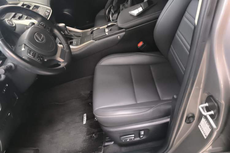 Used Lexus NX 2020 200 Front-Wheel Drive Vmotion Edition China VI Standard Left Front Seat