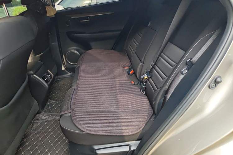 Used Lexus NX 2020 200 Front-Wheel Drive Freeline Edition China VI Standard Left Rear Seat