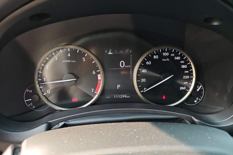 Used Lexus NX 2020 200 Front-Wheel Drive Freeline Edition China VI Standard Odometer Close Up