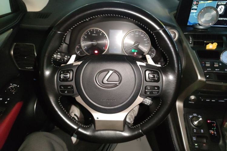 Used Lexus NX 2020 200 All-Wheel Drive Fēngshàng Version China VI Standard Steering Wheel