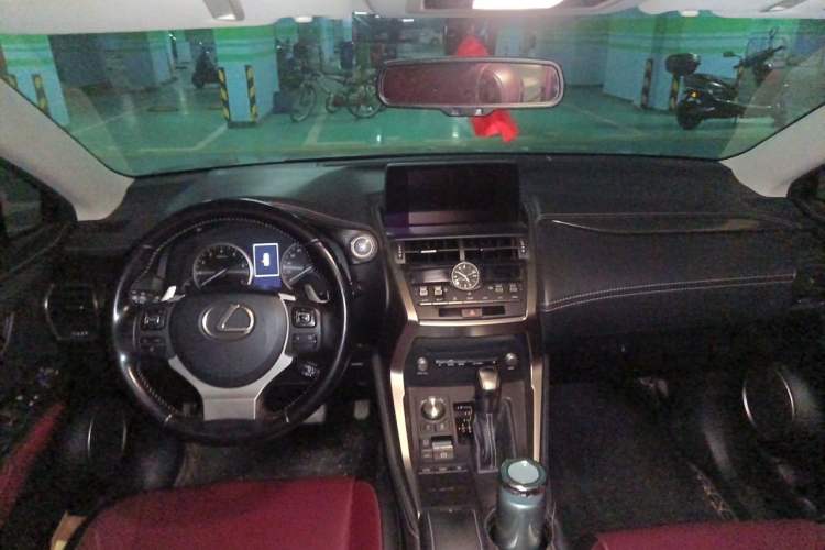 Used Lexus NX 2020 200 Front-Wheel Drive Freeline Edition China VI Standard Center Console