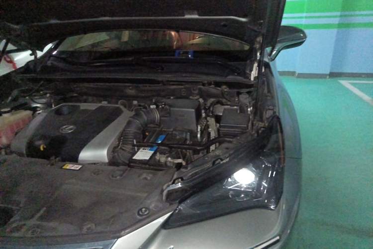 Used Lexus NX 2020 200 Front-Wheel Drive Freeline Edition China VI Standard Engine Bay Left