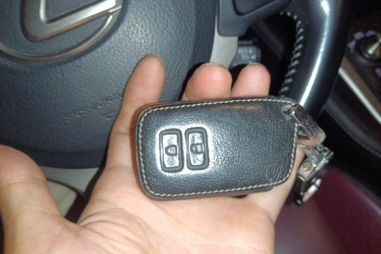 Used Lexus NX 2020 200 Front-Wheel Drive Freeline Edition China VI Standard Vehicle Key