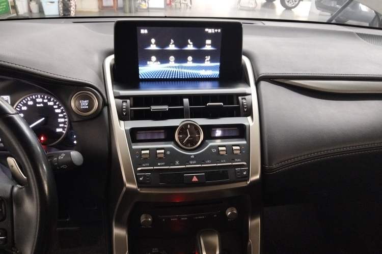 Used Lexus NX 2020 200 All-Wheel Drive Fēngshàng Version China VI Standard Audio And AC Panel