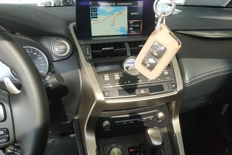 Used Lexus NX 2020 200 All-Wheel Drive Fēngshàng Version China VI Standard Audio And AC Panel