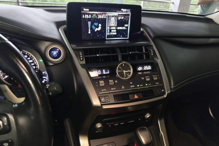 Used Lexus NX 2020 300h Front-Drive FENGSHANG Version China VI Standard Audio And AC Panel