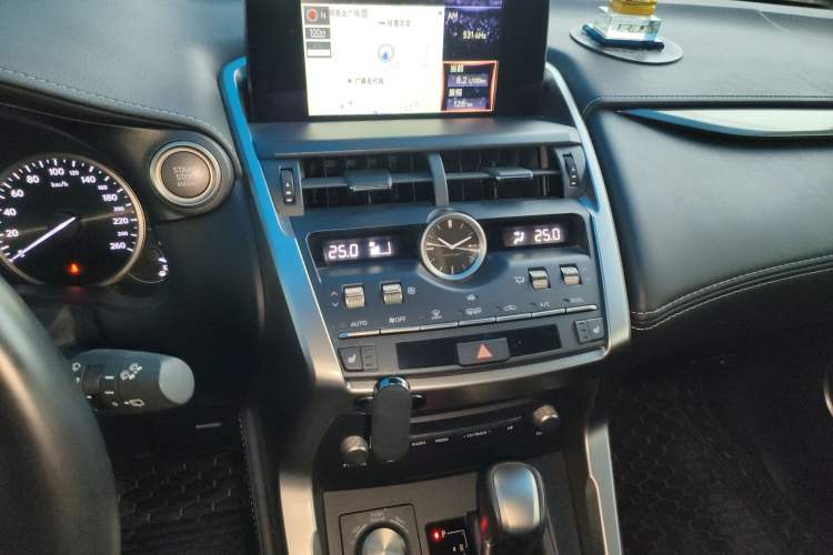 Used Lexus NX 2020 200 All-Wheel Drive Fēngshàng Version China VI Standard Audio And AC Panel