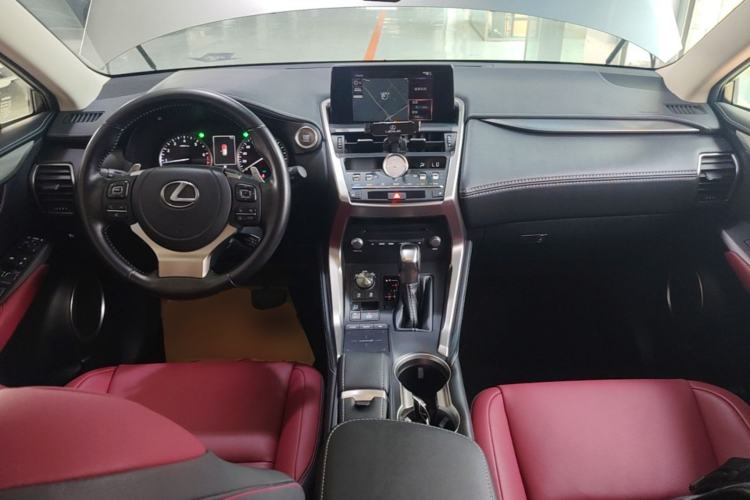 Used Lexus NX 2020 200 All-Wheel Drive Fēngshàng Version China VI Standard Center Console