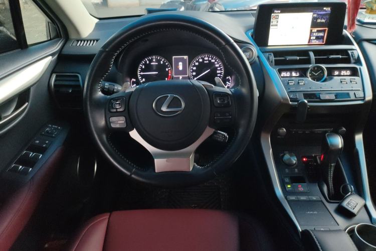 Used Lexus NX 2020 200 All-Wheel Drive Fēngshàng Version China VI Standard Center Console