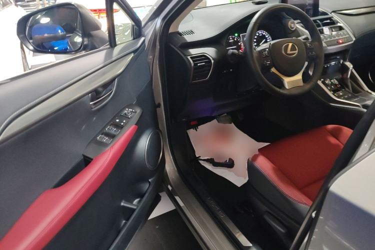 Used Lexus NX 2020 200 Front-Wheel Drive Freeline Edition China VI Standard Driver Seat