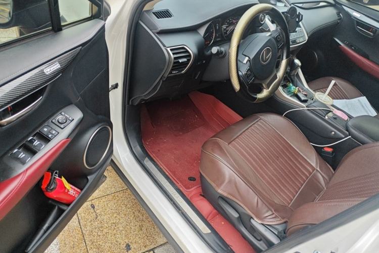 Used Lexus NX 2020 200 Front-Wheel Drive Freeline Edition China VI Standard Driver Seat