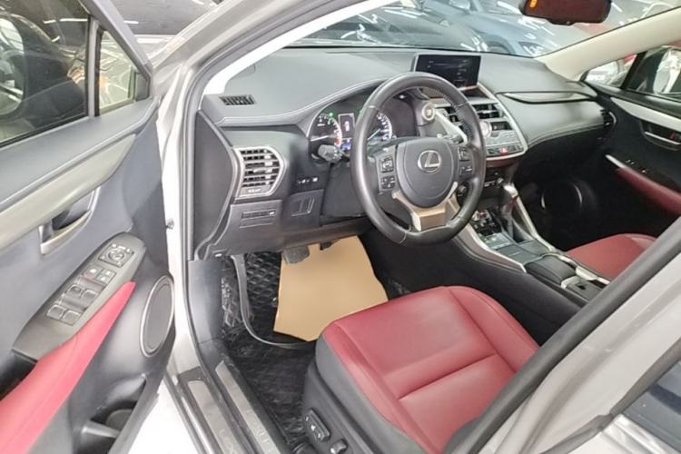 Used Lexus NX 2020 200 Front-Wheel Drive Vmotion Edition China VI Standard Driver Seat