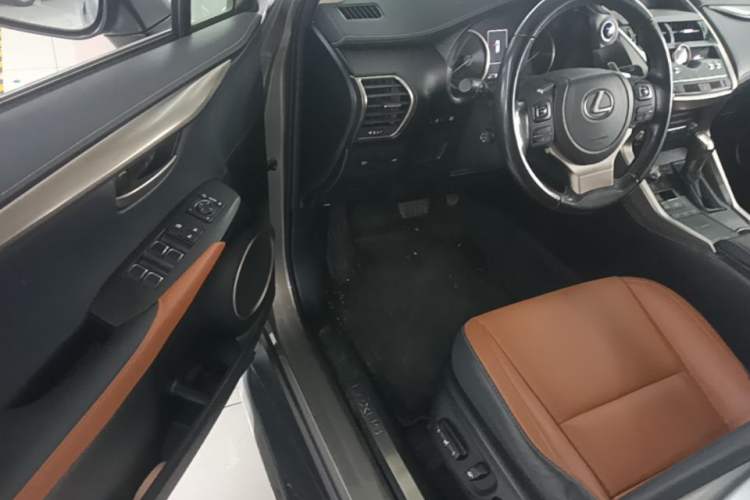 Used Lexus NX 2020 300h Front-Drive FENGSHANG Version China VI Standard Driver Seat