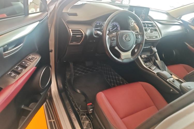 Used Lexus NX 2020 200 Front-Wheel Drive Freeline Edition China VI Standard Driver Seat