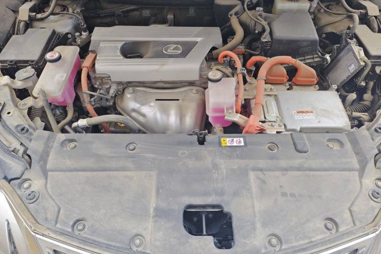 Used Lexus NX 2020 300h Front-Drive FENGSHANG Version China VI Standard Engine Bay
