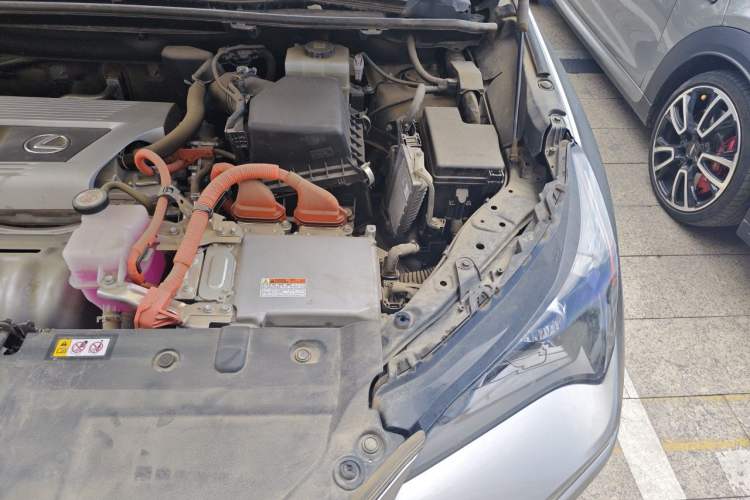 Used Lexus NX 2020 300h Front-Drive FENGSHANG Version China VI Standard Engine Bay Left