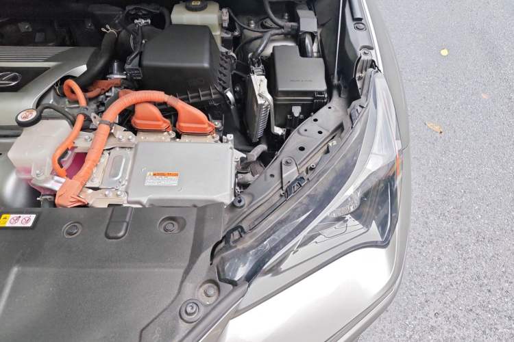 Used Lexus NX 2020 300h Front-Drive FENGSHANG Version China VI Standard Engine Bay Left