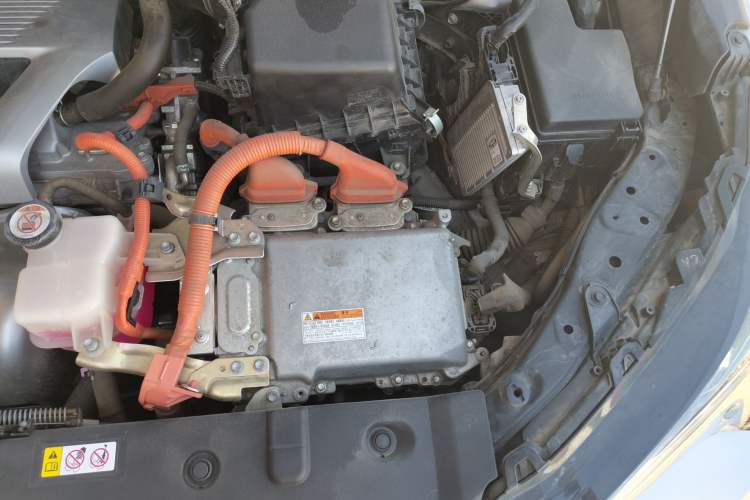 Used Lexus NX 2020 300h Front-Drive FENGSHANG Version China VI Standard Engine Bay Left