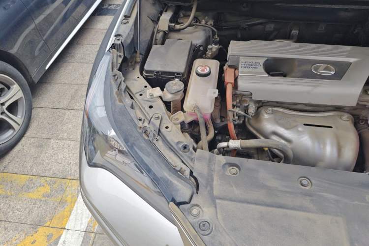 Used Lexus NX 2020 300h Front-Drive FENGSHANG Version China VI Standard Engine Bay Right