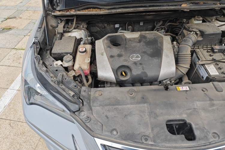 Used Lexus NX 2020 200 Front-Wheel Drive Freeline Edition China VI Standard Engine Bay Right