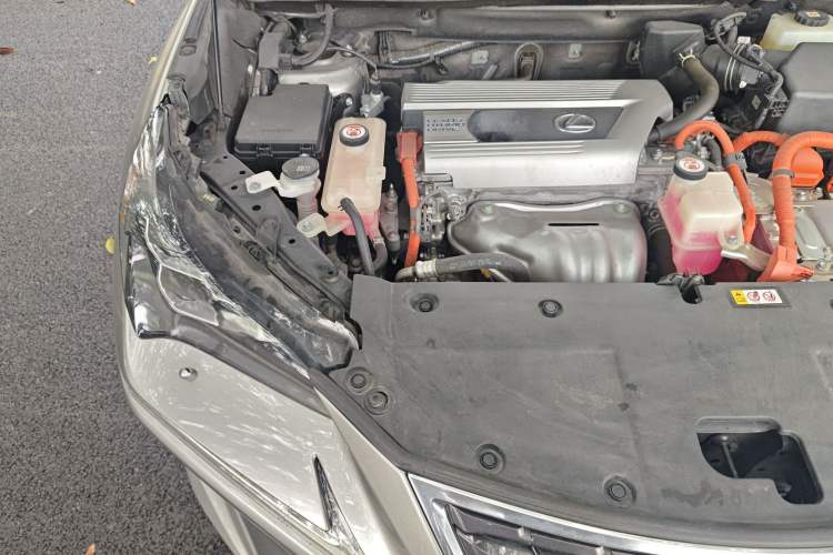 Used Lexus NX 2020 300h Front-Drive Fēngyuè Version China VI Standard Engine Bay Right