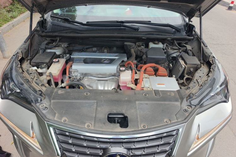 Used Lexus NX 2020 300h Front-Drive FENGSHANG Version China VI Standard Engine Bay
