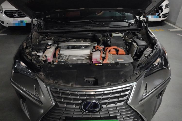 Used Lexus NX 2020 300h Front-Drive FENGSHANG Version China VI Standard Engine Bay