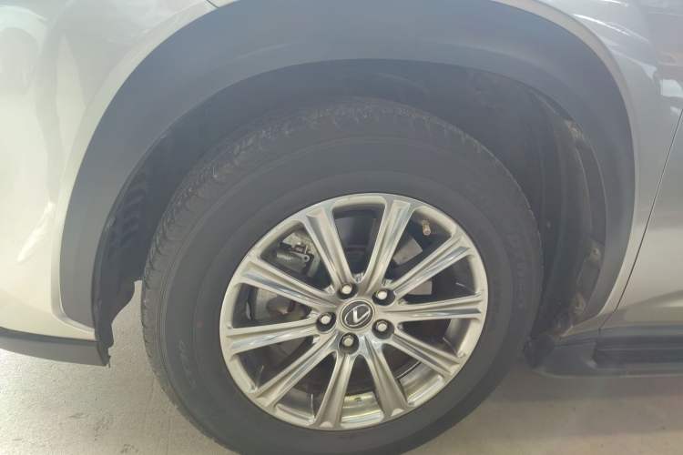 Used Lexus NX 2020 300h Front-Drive FENGSHANG Version China VI Standard Exterior 2