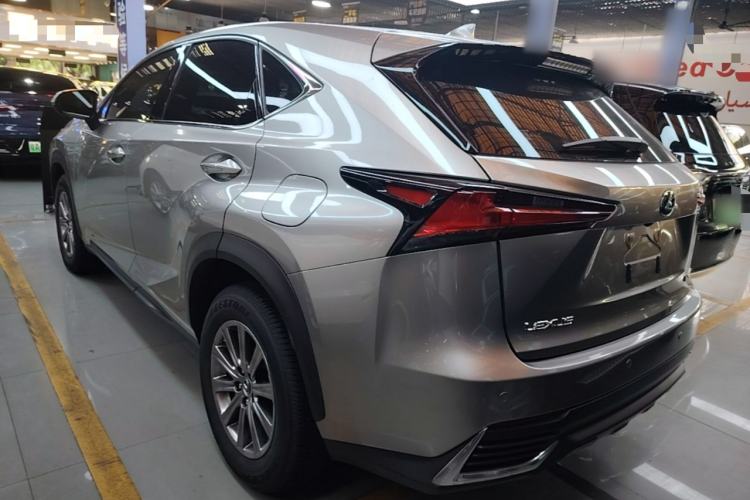 Used Lexus NX 2020 200 Front-Wheel Drive Vmotion Edition China VI Standard Exterior 2