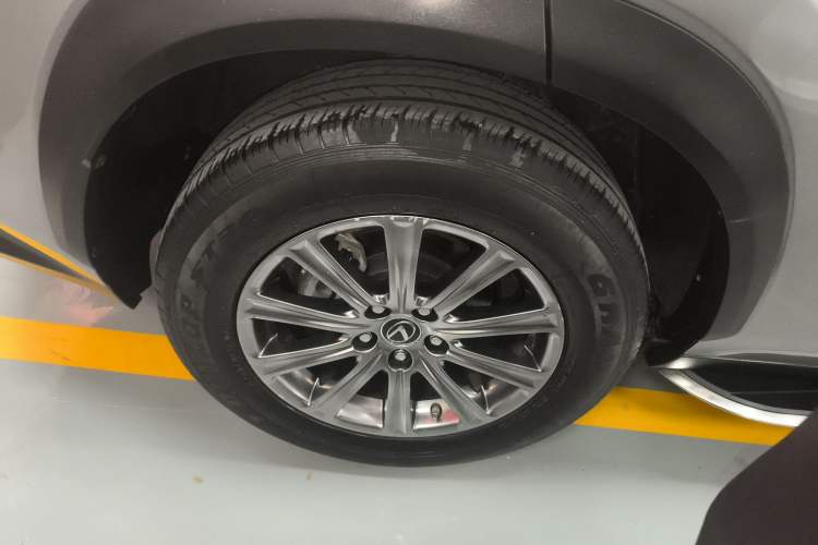 Used Lexus NX 2020 200 All-Wheel Drive Fēngshàng Version China VI Standard Exterior 5