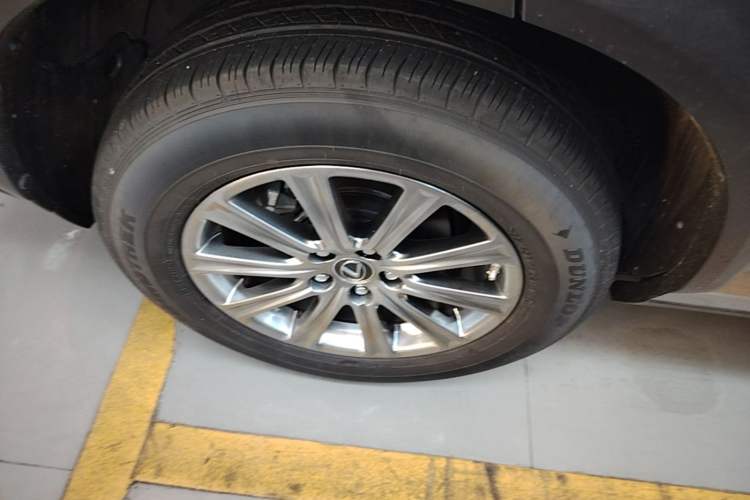 Used Lexus NX 2020 200 Front-Wheel Drive Vmotion Edition China VI Standard Exterior 5