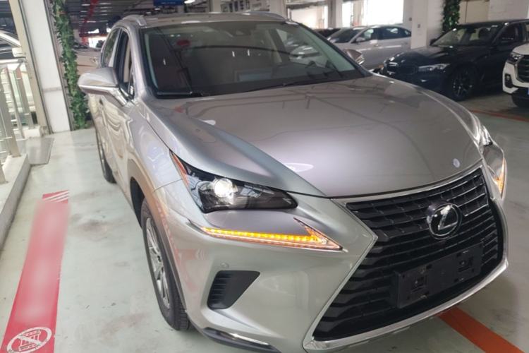 Used Lexus NX 2020 200 All-Wheel Drive Fēngshàng Version China VI Standard Front Right 45 Deg