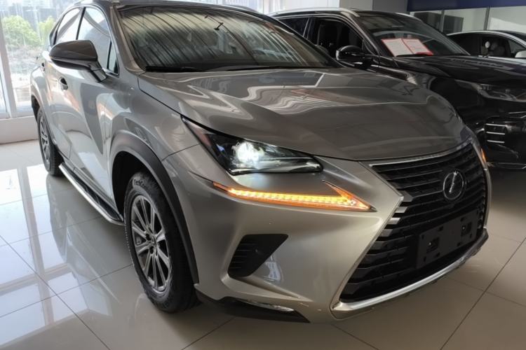Used Lexus NX 2020 300h Front-Drive FENGSHANG Version China VI Standard Front Right 45 Deg