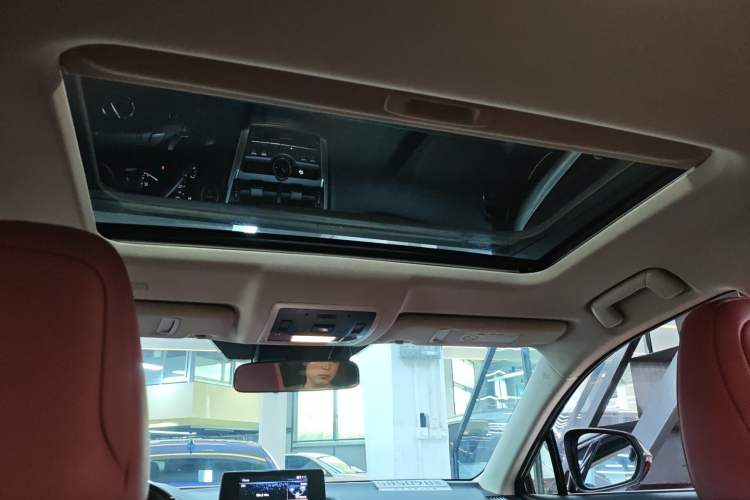 Used Lexus NX 2020 300h Front-Drive FENGSHANG Version China VI Standard Headliner