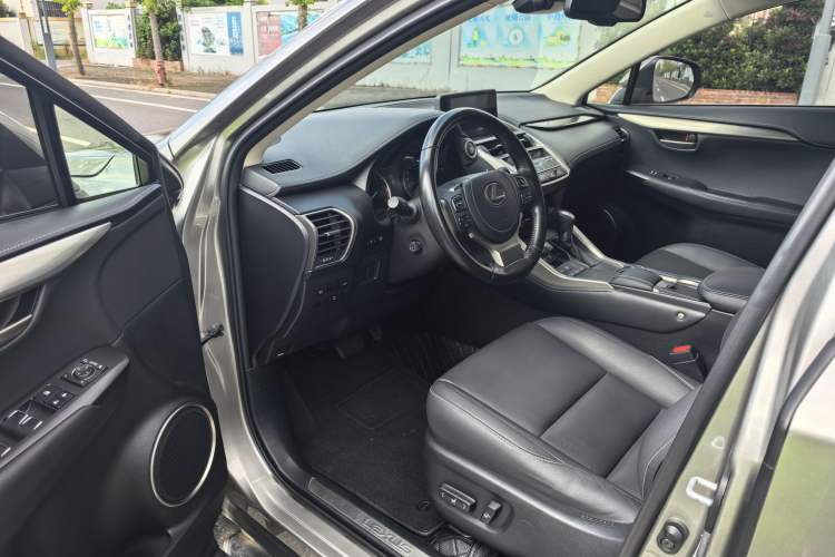 Used Lexus NX 2020 200 All-Wheel Drive Fēngshàng Version China VI Standard Interior 1